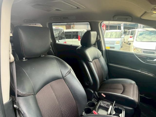 エルグランド ２５０ハイウェイスターＳ　両側パワスラ・フリップダウン・フルセグ・全方位カメラ・コーナーセンサー（11枚目）