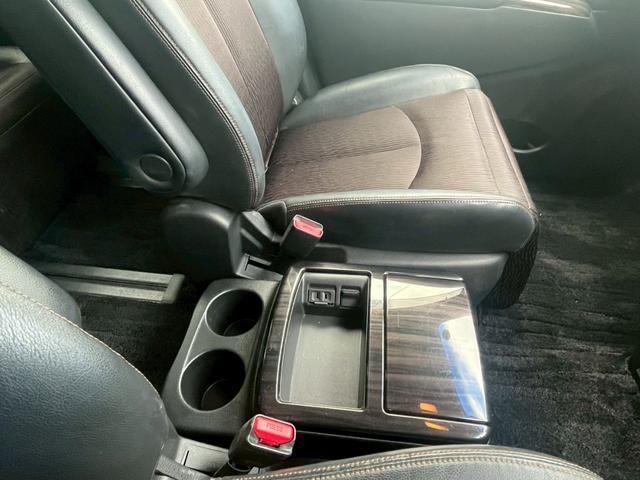 エルグランド ２５０ハイウェイスターＳ　両側パワスラ・フリップダウン・フルセグ・全方位カメラ・コーナーセンサー（23枚目）