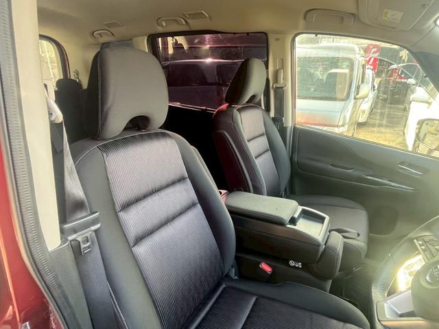 セレナ ハイウェイスターＧ　プロパイロットエディション　両側パワスラ・純正ナビ・フリップダウン・ドラレコ（12枚目）