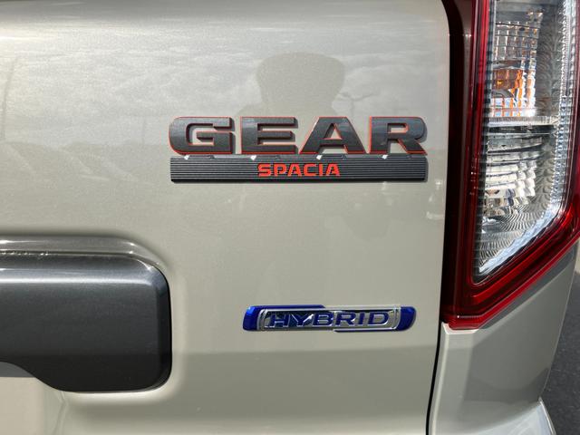 スペーシア ギア　ＨＹＢＲＩＤ　ＸＺ／サポカー　スズキコネクト対応通信機装着車　全方位モニター付メモリーナビ　衝突安全ボディ　衝突被害軽減システム　アイドリングストップ　スライドドア　オートライト　シートヒーター　盗難防止システム（11枚目）