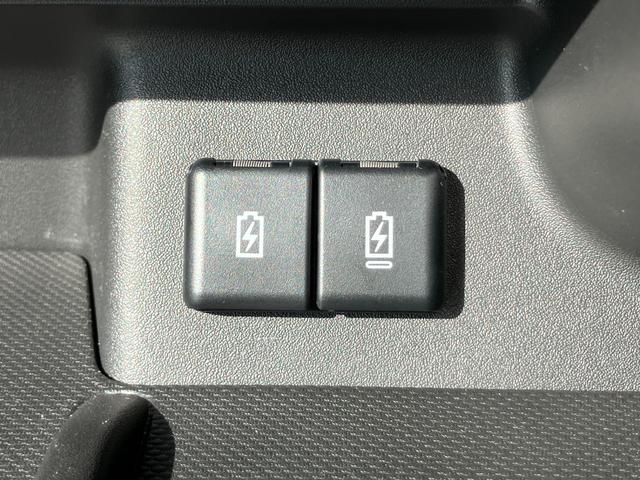 スペーシア ギア　ＨＹＢＲＩＤ　ＸＺ／サポカー　スズキコネクト対応通信機装着車　全方位モニター付メモリーナビ　衝突安全ボディ　衝突被害軽減システム　アイドリングストップ　スライドドア　オートライト　シートヒーター　盗難防止システム（22枚目）