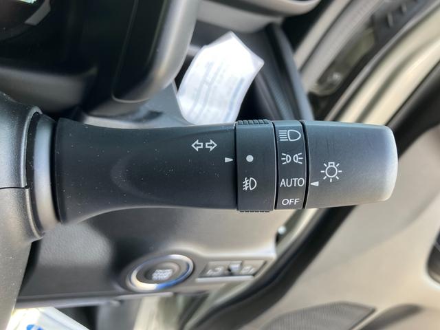 スペーシア ギア　ＨＹＢＲＩＤ　ＸＺ／サポカー　スズキコネクト対応通信機装着車　全方位モニター付メモリーナビ　衝突安全ボディ　衝突被害軽減システム　アイドリングストップ　スライドドア　オートライト　シートヒーター　盗難防止システム（26枚目）