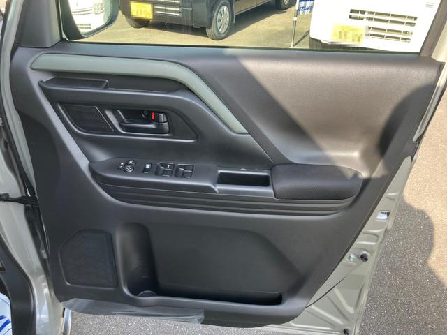 スペーシア ギア　ＨＹＢＲＩＤ　ＸＺ／サポカー　スズキコネクト対応通信機装着車　全方位モニター付メモリーナビ　衝突安全ボディ　衝突被害軽減システム　アイドリングストップ　スライドドア　オートライト　シートヒーター　盗難防止システム（28枚目）