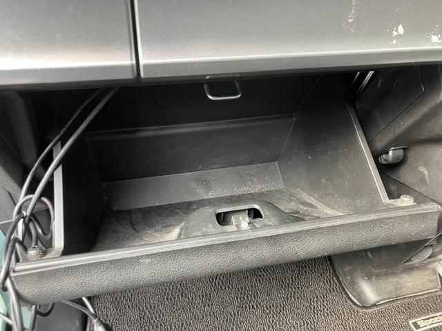 �Ԍ��؂Ȃǂ́y�O���[�u�{�b�N�X�z�ց��������̎��̂r�q�r�G�A�o�b�O������Ȃɑ����I