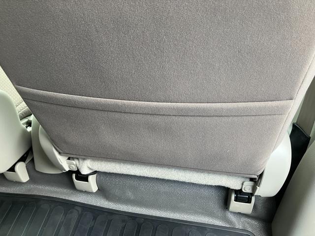 �^�]�Ȃ̌��ɂ͒n�}��d���̎��������[����̂ɕ֗��ȁy�V�[�g�o�b�N�|�P�b�g�z������܂��B