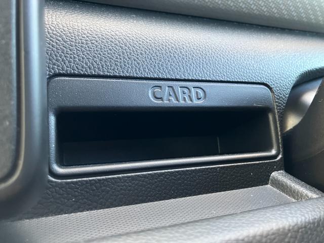 ���Ԍ���ʍs���Ȃǂ̃J�[�h���[�Ɂy�J�[�h�P�[�X�z