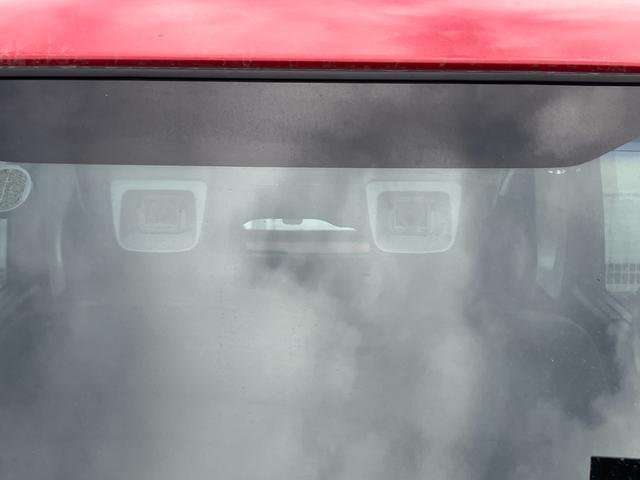 スペーシアカスタムＺ ユーティリティパッケージ／サポカー　衝突安全ボディ　衝突被害軽減システム　アイドリングストップ　プッシュスタート　スライドドア　純正ナビ　ＥＴＣ　オートエアコン　シートヒーター　横滑り防止機能　盗難防止システム（8枚目）