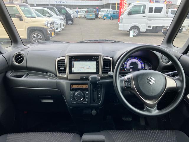 スペーシアカスタムＺ ユーティリティパッケージ／サポカー　衝突安全ボディ　衝突被害軽減システム　アイドリングストップ　プッシュスタート　スライドドア　純正ナビ　ＥＴＣ　オートエアコン　シートヒーター　横滑り防止機能　盗難防止システム（14枚目）