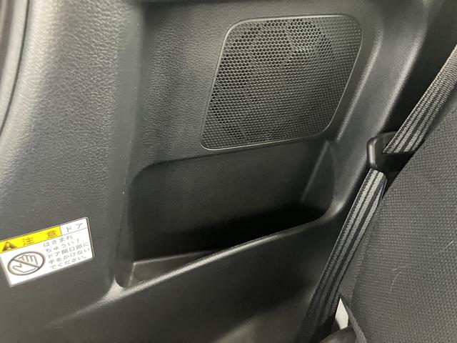 スペーシアカスタムＺ ユーティリティパッケージ／サポカー　衝突安全ボディ　衝突被害軽減システム　アイドリングストップ　プッシュスタート　スライドドア　純正ナビ　ＥＴＣ　オートエアコン　シートヒーター　横滑り防止機能　盗難防止システム（40枚目）