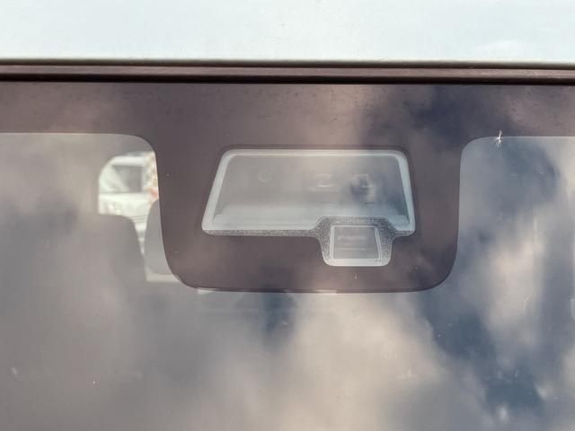 スペーシア ＨＹＢＲＩＤ　Ｇ　／全方位モニター用カメラＰＫ／サポカー　衝突安全ボディ　衝突被害軽減システム　アイドリングストップ　プッシュスタート　スライドドア　純正ナビ　ドライブレコーダー　シートヒーター　オートエアコン　盗難防止システム（8枚目）