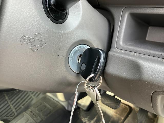 �L�[�͍�������ŉ񂷃^�C�v�ł�