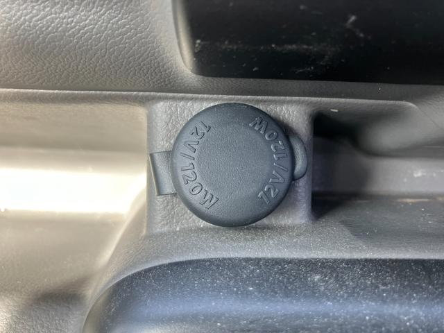 �d���������ł���y�A�N�Z�T���[�\�P�b�g�z���C���p�l�ɑ����I