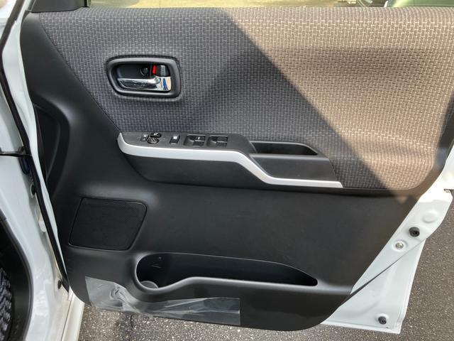 ソリオ ＨＹＢＲＩＤ　ＭＺ　２型　ＭＡ３６Ｓ／サポカー　全方位モニター用カメラパッケージ　衝突安全ボディ　衝突被害軽減システム　アイドリングストップ　純正ナビ　ドライブレコーダー　シートヒーター　オートエアコン　盗難防止システム（28枚目）