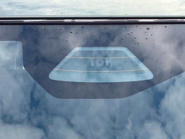 スペーシアカスタム ＨＹＢＲＩＤ　ＧＳ／サポカー　衝突安全ボディ　衝突被害軽減システム　アイドリングストップ　プッシュスタート　オーディオレス　スライドドア　オートライト　シートヒーター　オートエアコン　横滑り防止機能　盗難防止システム（9枚目）