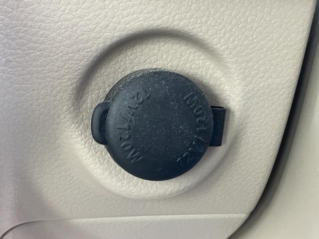 �d���������ł���y�A�N�Z�T���[�\�P�b�g�z���C���p�l�ɑ����I