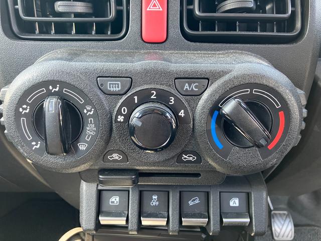 �����I�ɑ��삪�ł���y�}�j���A���G�A�R���z��