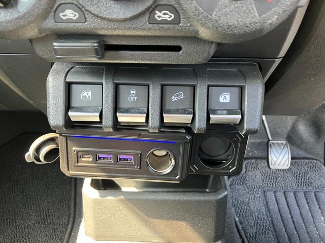 �y�p���[�E�C���h�E�X�C�b�`�z�y������h�~���u�z�y�q���f�B�Z���g�R���g���[���z�Ȃǁ@���̑��e�@�\�̐ݒ�͉^�]�Ȃ��瑀�삵�₷���ʒu�ɔz�u�I