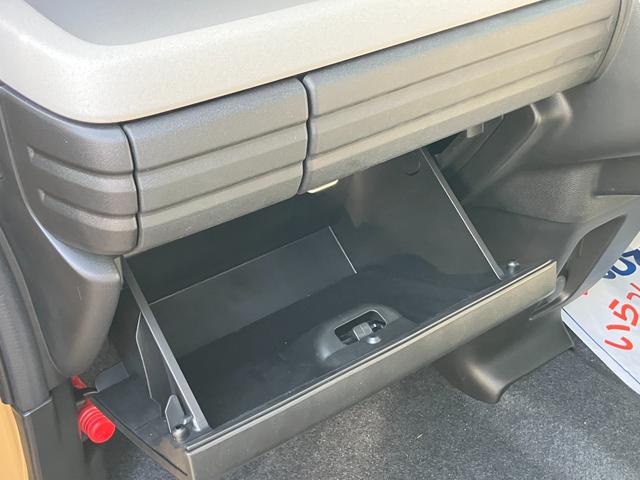 スペーシア ＨＹＢＲＩＤ　Ｘ／セーフティプラスパッケージ／サポカー　衝突安全ボディ　衝突被害軽減システム　アイドリングストップ　オーディオレス　後席両側ワンアクションパワースライドドア　電動パーキング　デジタルメーター　盗難防止システム（35枚目）