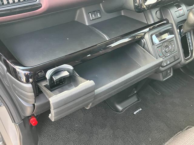 ����ȑO�ɂ́y�r�b�O�I�[�v���g���[�z���y�C���p�l�{�b�N�X�z�͔��e�B�b�V��������傫���ł��B