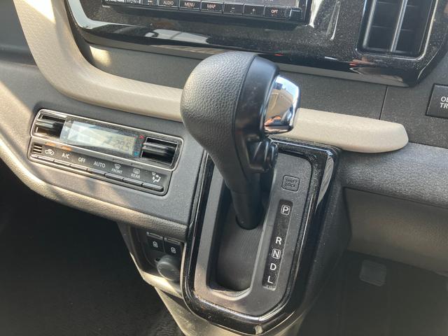 ソリオ ＨＹＢＲＩＤ　ＭＸ／全方位モニター用カメラＰＫ／サポカー　衝突安全ボディ　衝突被害軽減システム　アイドリングストップ　プッシュスタート　純正ナビ　ＥＴＣ　後席両側スライドドア左側電動　オートエアコン　シートヒーター　盗難防止システム（22枚目）