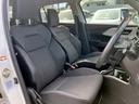 運転席は操作しやすく、ドライブが楽しくなります!