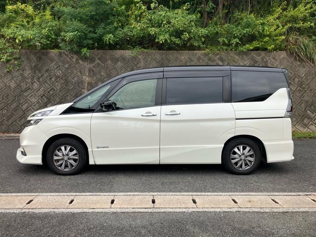 セレナ ｅ－パワー　ハイウェイスター　両側電動スライドドア　後席モーター　全周囲モニター　ナビ　フルセグテレビ　Ｂｌｕｅｔｏｏｔｈ接続　アイドリングストップ　クリアランスソナー　衝突被害軽減システム（11枚目）