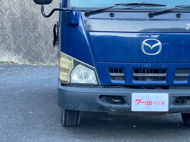 タイタントラック 　５速マニュアル　パワーステアリング　エアコン（4枚目）