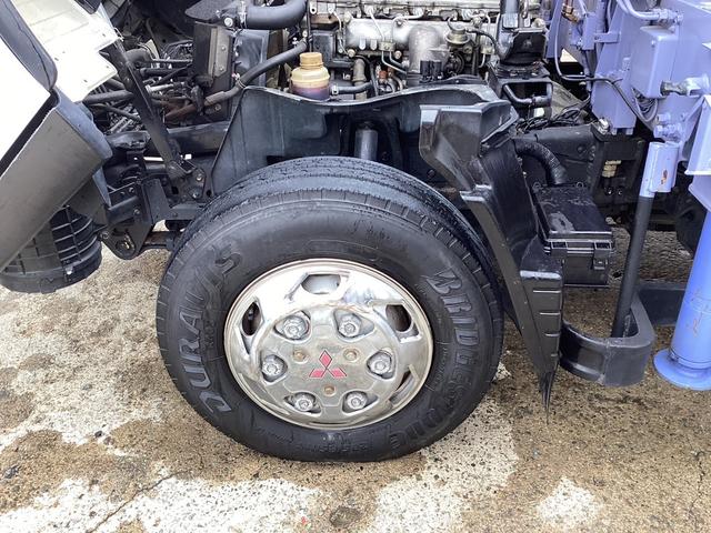 キャンター 　２ｔ　タダノ５段フックインＺＲ２６５　ラジコン付き　ボディ内寸前長さ３．７６ｍ　幅１．９８ｍ　ＦＥ８３ＥＥＮ　排気量５２４０ＣＣ　ディーゼル車（27枚目）