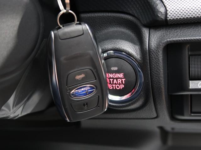 プレミアム 登録済未使用車 衝突被害軽減装置 LEDヘッド レーダークルーズ シートヒーター純正18インチアルミホイール アイドリングストップ クリアランスソナー ルーフレール パワーシート ハーフレザー(4枚目)