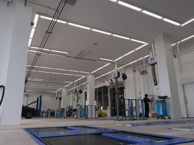G・Lホンダセンシング 純正SDナビ 片側電動スライドドア レーダークルーズ LEDヘッド 衝突軽減装置 オートマチックハイビーム レーンアシスト バックカメラ ETC トラクションコントロール 禁煙車 ブルートゥース(57枚目)