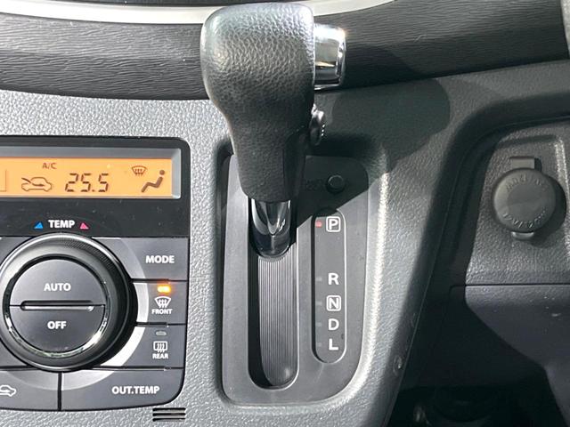 X SDナビ 禁煙車 HIDヘッドライト オートライト アイドリングストップ スマートキー DVD Bluetooth 電動格納ミラー(33枚目)