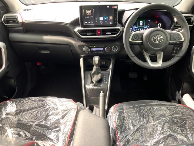 Z 禁煙車 9型ディスプレイオーディオ 衝突軽減装置 レーダークルーズコントロール 全周囲カメラ クリアランスソナー LEDヘッドライト LEDフォグ シートヒーター シートエアコン(3枚目)