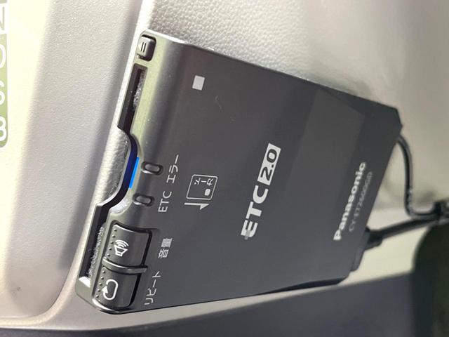 X SAIII 禁煙車 スマートアシスト ETC LEDヘッドライト コーナーセンサー オートマチックハイビーム 盗難防止装置 プライバシーガラス アイドリングストップ 純正オーディオ(9枚目)