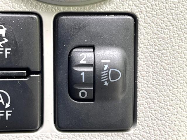 X SAIII 禁煙車 スマートアシスト ETC LEDヘッドライト コーナーセンサー オートマチックハイビーム 盗難防止装置 プライバシーガラス アイドリングストップ 純正オーディオ(33枚目)