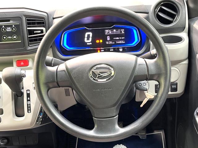 X SAIII 禁煙車 スマートアシスト ETC LEDヘッドライト コーナーセンサー オートマチックハイビーム 盗難防止装置 プライバシーガラス アイドリングストップ 純正オーディオ(43枚目)