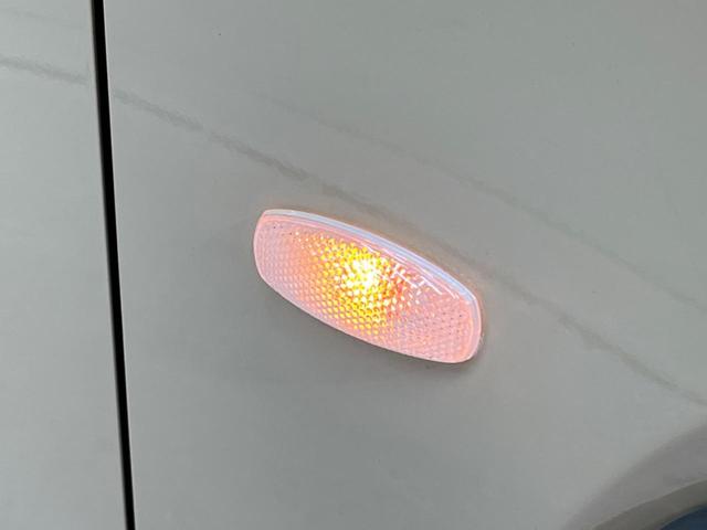 Ｘ　禁煙車　ガラスルーフ　衝突軽減ブレーキ　ＳＤナビ　フルセグＴＶ　バックカメラ　ＥＴＣ　ＬＥＤヘッドライト　クリアランスソナー　オートマチックハイビーム　スマートキー　盗難防止装置　電動格納ミラー(30枚目)