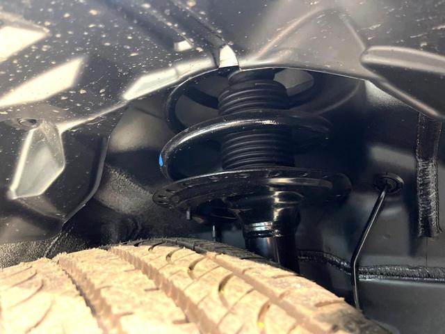 デリカＤ：５ シャモニー　登録済未使用車　ディーゼル　４ＷＤ　アルパイン１１型ナビ　両側電動ドア　衝突軽減　全周囲カメラ　レーダークルーズ　フルセグ　Ｂｌｕｅｔｏｏｔｈ　ハーフレザーシート　電動サイドステップ　シートヒーター（24枚目）