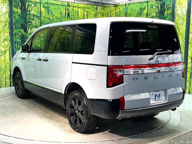 デリカＤ：５ シャモニー　登録済未使用車　ディーゼル　４ＷＤ　アルパイン１１型ナビ　両側電動ドア　衝突軽減　全周囲カメラ　レーダークルーズ　フルセグ　Ｂｌｕｅｔｏｏｔｈ　ハーフレザーシート　電動サイドステップ　シートヒーター（28枚目）