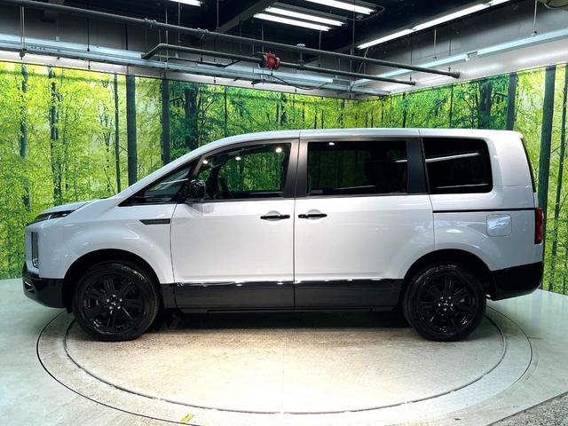 デリカＤ：５ シャモニー　登録済未使用車　ディーゼル　４ＷＤ　アルパイン１１型ナビ　両側電動ドア　衝突軽減　全周囲カメラ　レーダークルーズ　フルセグ　Ｂｌｕｅｔｏｏｔｈ　ハーフレザーシート　電動サイドステップ　シートヒーター（30枚目）