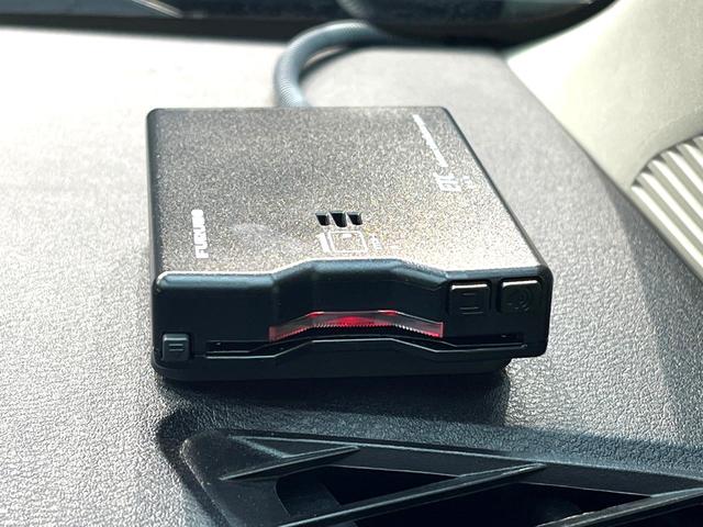 ノート Ｘ　禁煙車　衝突軽減　ＳＤナビ　　バックカメラ　ＥＴＣ　ドラレコ　Ｂｌｕｅｔｏｏｔｈ　スマートキー　レーンキープ　オートハイビーム　ステアリングスイッチ　盗難防止装置　プライバシーガラス　横滑り防止装置（6枚目）