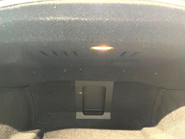 フーガ ２５０ＧＴ　禁煙車　純正ナビ　全周囲カメラ　クルーズコントロール　ＥＴＣ　ＬＥＤヘッドライト　ＬＥＤフロントフォグ　クリアランスソナー　純正１８インチアルミホイール　オートエアコン　オートライト　スマートキー（36枚目）