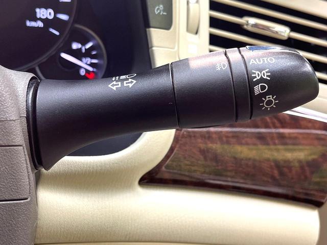 フーガ ２５０ＧＴ　禁煙車　純正ナビ　全周囲カメラ　クルーズコントロール　ＥＴＣ　ＬＥＤヘッドライト　ＬＥＤフロントフォグ　クリアランスソナー　純正１８インチアルミホイール　オートエアコン　オートライト　スマートキー（49枚目）
