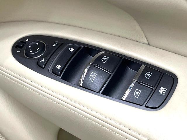フーガ ２５０ＧＴ　禁煙車　純正ナビ　全周囲カメラ　クルーズコントロール　ＥＴＣ　ＬＥＤヘッドライト　ＬＥＤフロントフォグ　クリアランスソナー　純正１８インチアルミホイール　オートエアコン　オートライト　スマートキー（70枚目）