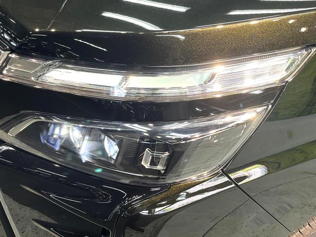 ヴォクシー ＺＳ　煌ＩＩ　禁煙車　衝突軽減装置　両側電動スライドドア　純正１０インチナビ　後席モニター　バックカメラ　デジタルインナーミラー　ＬＥＤヘッドライト　ＬＥＤフロントフォグ　純正１６インチアルミホイール（30枚目）