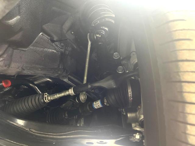 アルファードハイブリッド Ｚ　禁煙車　両側電動スライドドア　ガラスルーフ　モデリスタ　衝突軽減装置　レーダークルーズ　全周囲カメラ　フルセグ　ＥＴＣ２．０　Ｂｌｕｅｔｏｏｔｈ　シートベンチレーション　パワーシート　パワーバックドア（21枚目）
