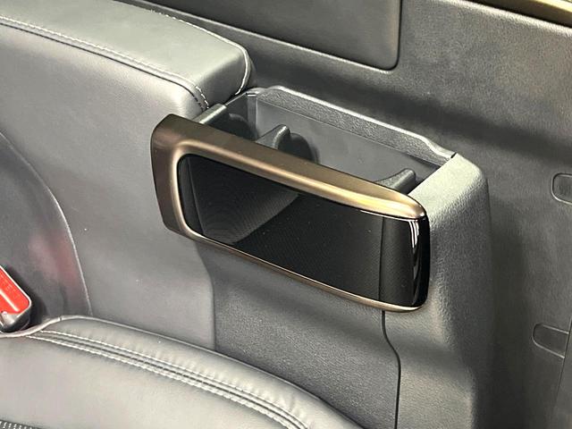 アルファードハイブリッド Ｚ　禁煙車　両側電動スライドドア　ガラスルーフ　モデリスタ　衝突軽減装置　レーダークルーズ　全周囲カメラ　フルセグ　ＥＴＣ２．０　Ｂｌｕｅｔｏｏｔｈ　シートベンチレーション　パワーシート　パワーバックドア（75枚目）