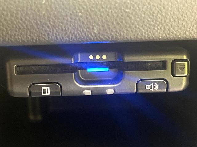 ムーヴキャンバス Ｇメイクアップリミテッド　ＳＡＩＩＩ　禁煙車　両側電動ドア　純正ＳＤナビ　全周囲カメラ　衝突被害軽減システム　ドラレコ　コーナーセンサー　スマートキー　ＬＥＤヘッド　ＥＴＣ　オートハイビーム　オートライト　オートエアコン（6枚目）