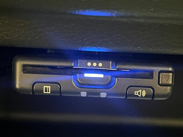 デイズ Ｘ　禁煙車　衝突軽減装置　ナビ　ドライブレコーダー　フルセグ　バックカメラ　ＥＴＣ　Ｂｌｕｅｔｏｏｔｈ　クリアランスソナー　レーンアシスト　スマートキー　純正１４インチアルミ　オートマチックハイビーム（6枚目）