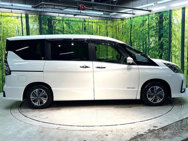 セレナ ｅ－パワー　ハイウェイスターＶ　純正１０型ナビ　プロパイロット　禁煙車　両側電動ドア　全周囲カメラ　衝突被害軽減システム　Ｂｌｕｅｔｏｏｔｈ　フルセグ　ドラレコ　コーナーセンサー　スマートキー　ＬＥＤヘッド　ビルトインＥＴＣ（31枚目）