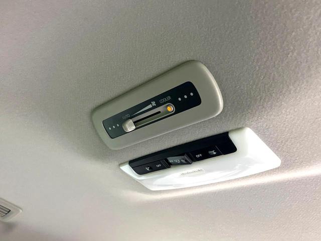 セレナ ｅ－パワー　ハイウェイスターＶ　純正１０型ナビ　プロパイロット　禁煙車　両側電動ドア　全周囲カメラ　衝突被害軽減システム　Ｂｌｕｅｔｏｏｔｈ　フルセグ　ドラレコ　コーナーセンサー　スマートキー　ＬＥＤヘッド　ビルトインＥＴＣ（40枚目）